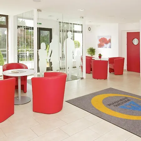 Jugendgaestehaus * موندزي