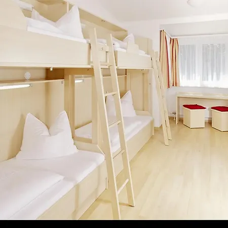 Jugendgaestehaus *